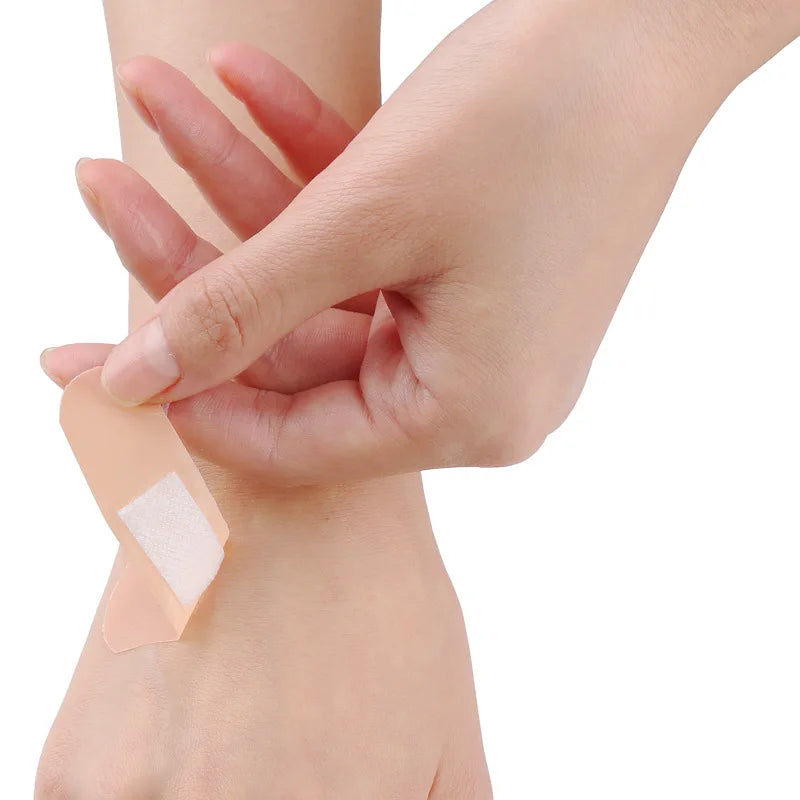 100Pcs Waterproof Adhesive Bandages – Breathable, Cushioned First Aid Strips